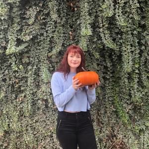 Meet your Posher, Katelyn